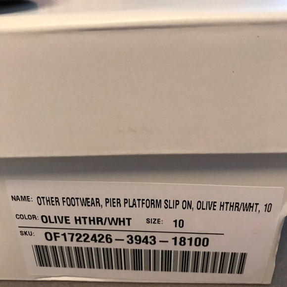 🆕 Fabletics Shoes 👟 - Picture 2 of 2